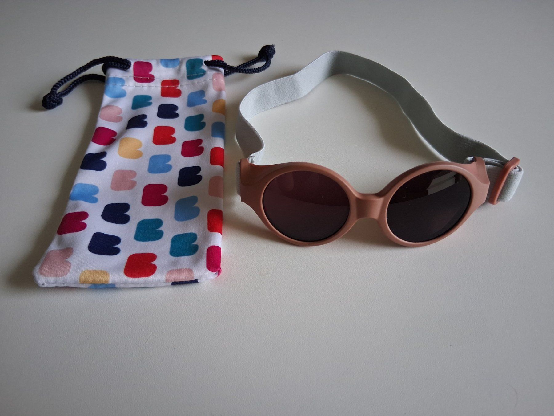 Béaba Occhiali & Lenti: Lunettes de soleil - bébé – Nuovo (secondo la descrizione) da St-Légier-Chiésaz venduto da dma_699g