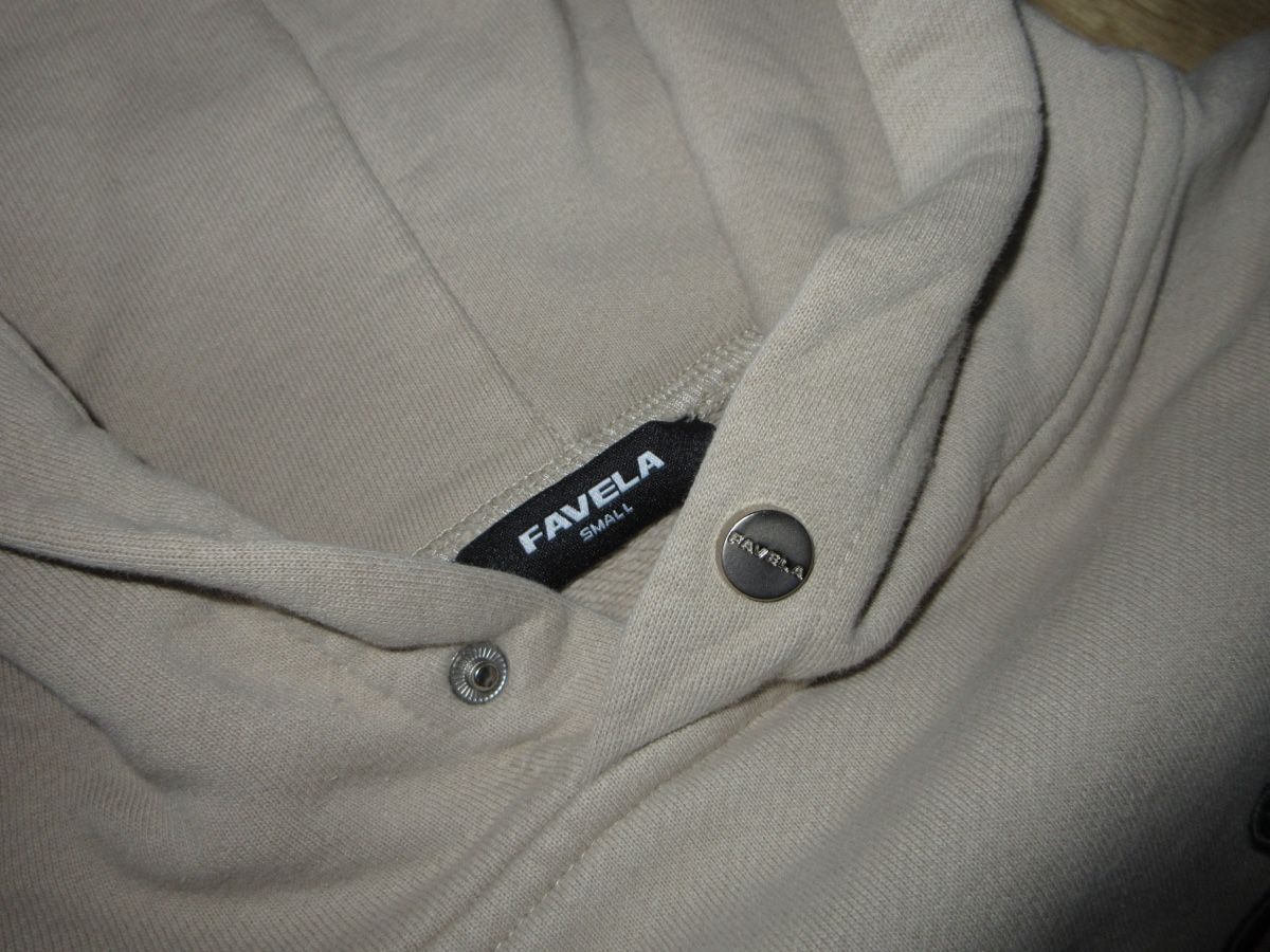 Pullover & Sweatshirts: Beiger Favela Hoodie  – Neu (gemäss Beschreibung) aus Chur von noe_mh8b 2