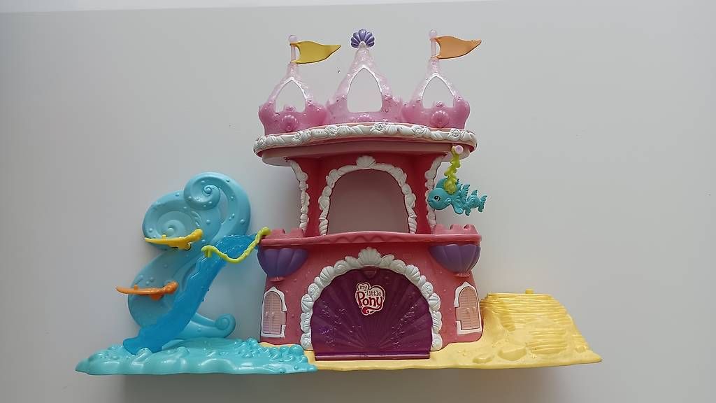 Giocattoli: Grand château : My little Pony  – Usato da Thônex venduto da dcas-1226