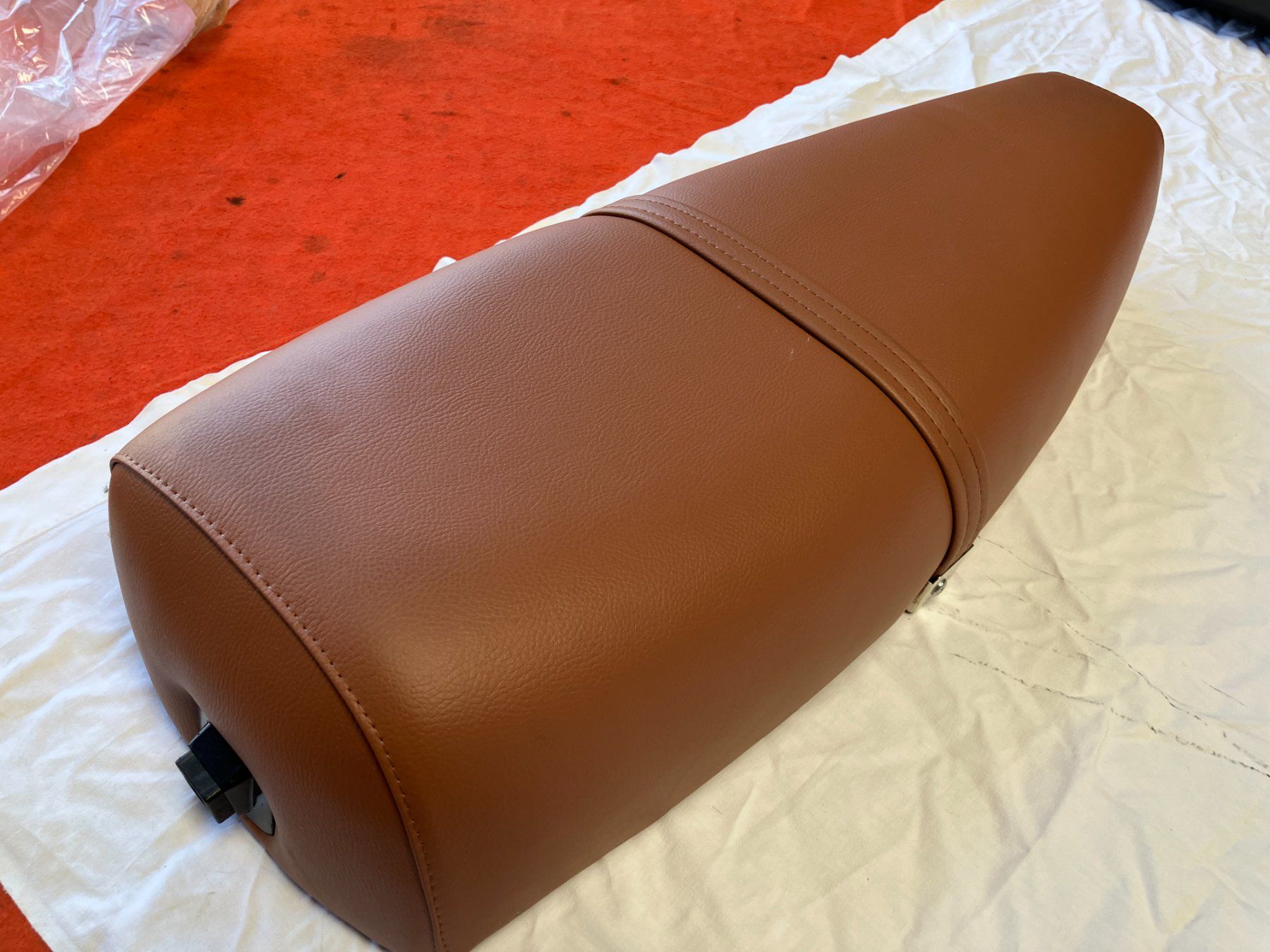 Lml Alle Rollerersatzteile: Vespa 125 LML Sitz – Neu und originalverpackt aus Gampelen von Steuer0 4