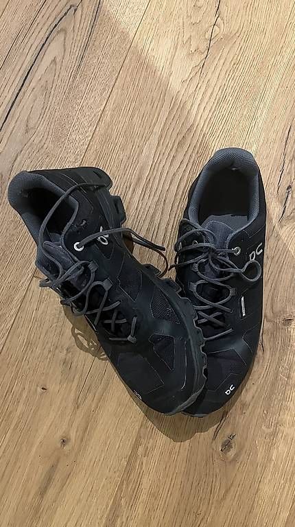 Scarpe da uomo: On Schuhe CoreTex! Nr. 44 – Usato da Otelfingen venduto da Leaping 4