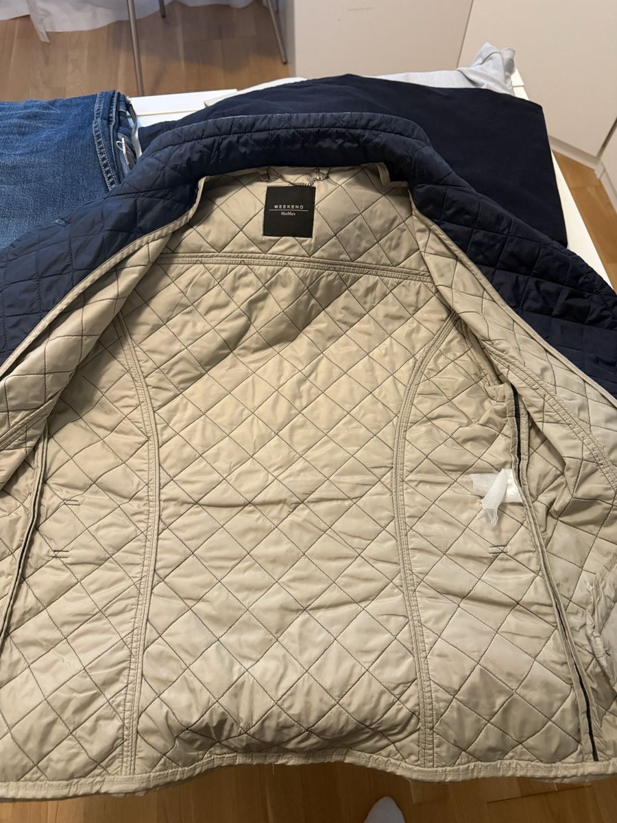 Max Mara Jacken: Weekend Max Mara Quilted Navy Jacket Size S - Spring/Summer – Gebraucht aus Küsnacht ZH von Helenassecondhand 6
