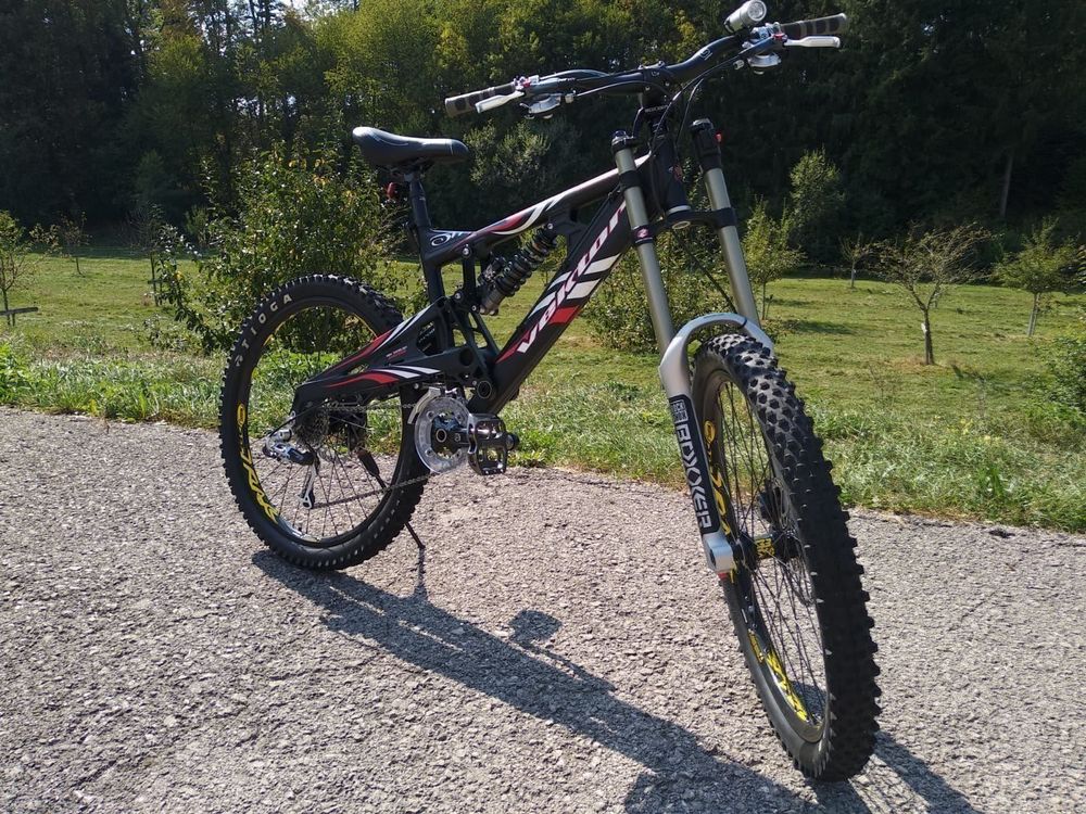 Mountain Bike Vektor Acheter Sur Ricardo