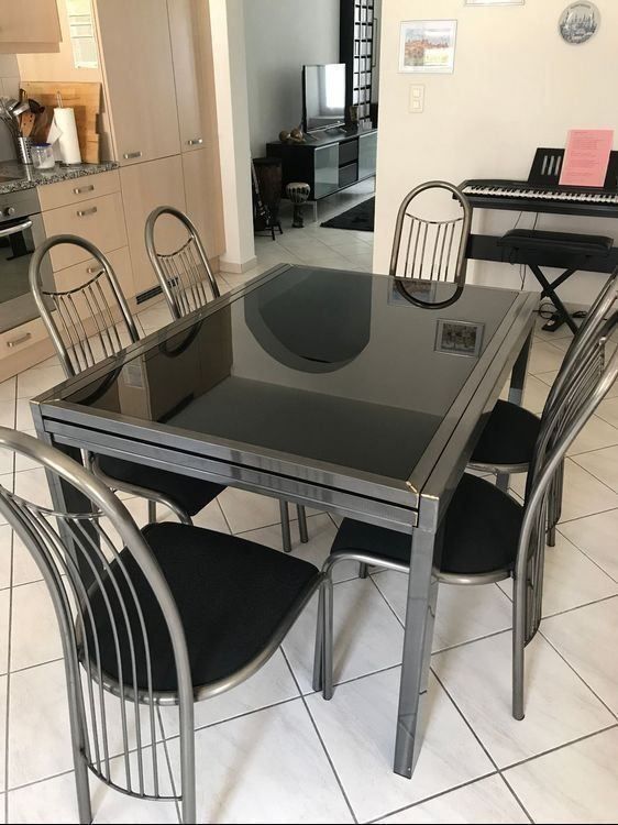 Design-Esstisch mit 6 Stühlen kaufen auf Ricardo