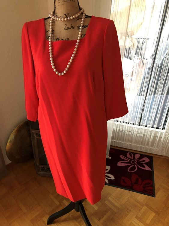 Edles Kleid von Madeleine in rot kaufen auf Ricardo