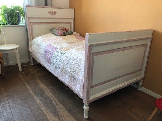 Bett Shabby Chic restauriert | Kaufen auf Ricardo