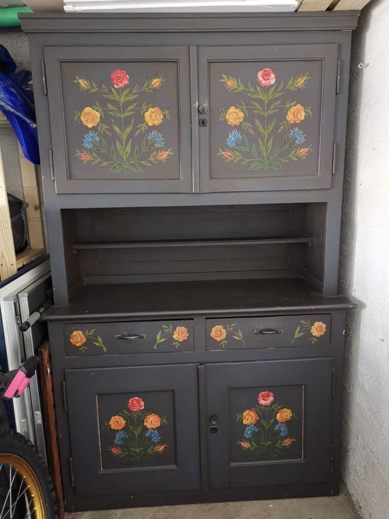 Wunderschöner handbemalter Schrank | Kaufen auf Ricardo