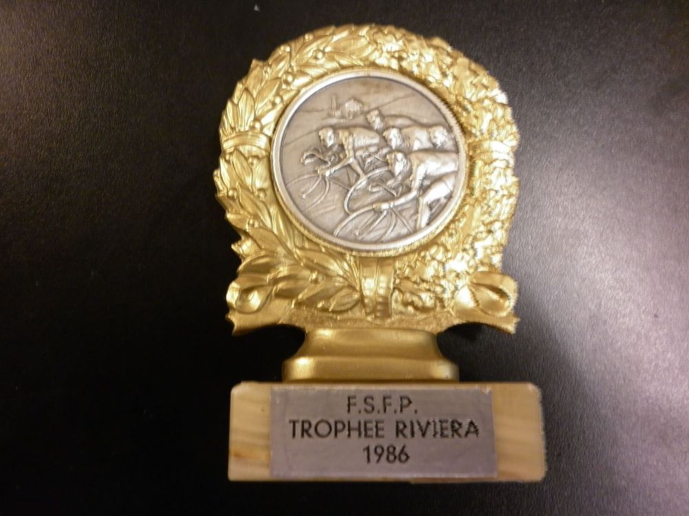 Avec Trophée engrenage Cyclisme Métal