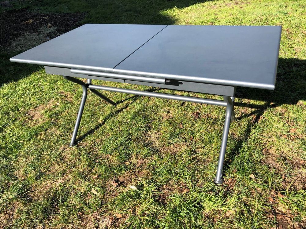 Gartentisch aus Metall kaufen auf Ricardo