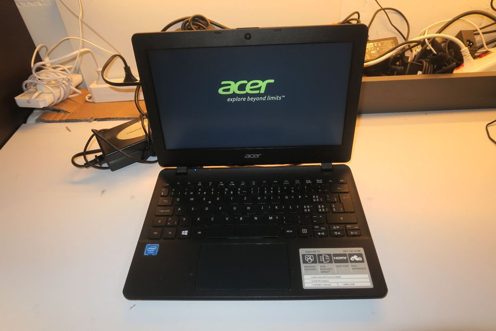 Acer aspire es1 131 c1nl как переустановить windows на emmc 32gb