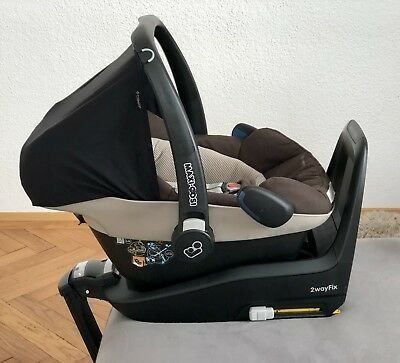 maxi cosi pebble plus 2 way fix base