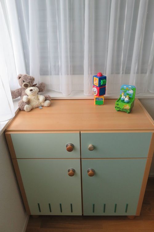 Wickeltisch und Schrank | Kaufen auf Ricardo