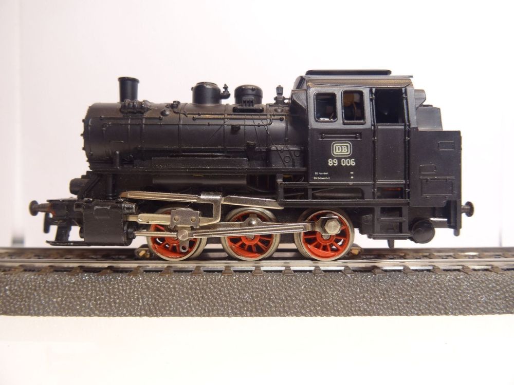 SPODNIE DAMSKIE NIKE SPORTSWEAR SWOOSH ZIELONE CZ8909-006 | Sneakershop.pl