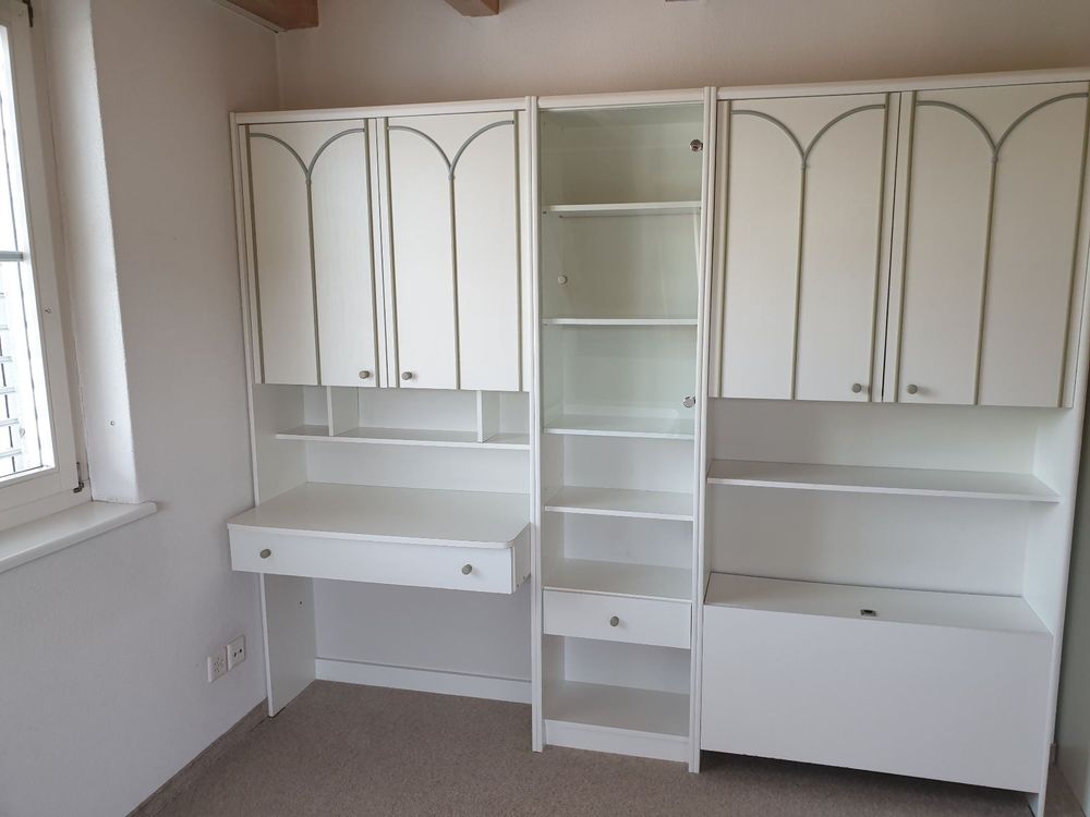 Komplettes Schlafzimmer mit Garderobe kaufen auf Ricardo