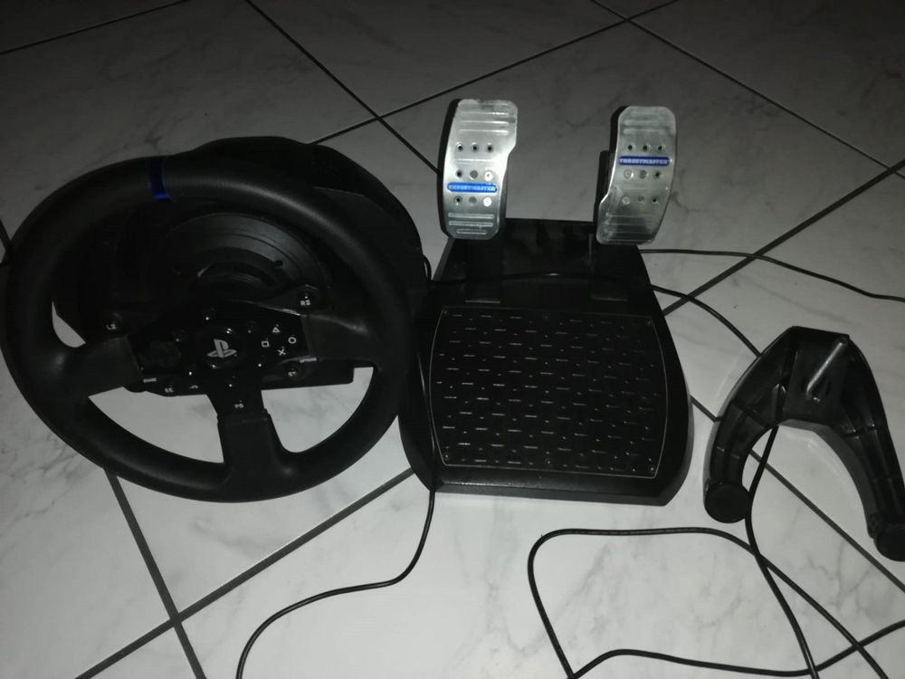 Thrustmaster T300 | Kaufen auf Ricardo