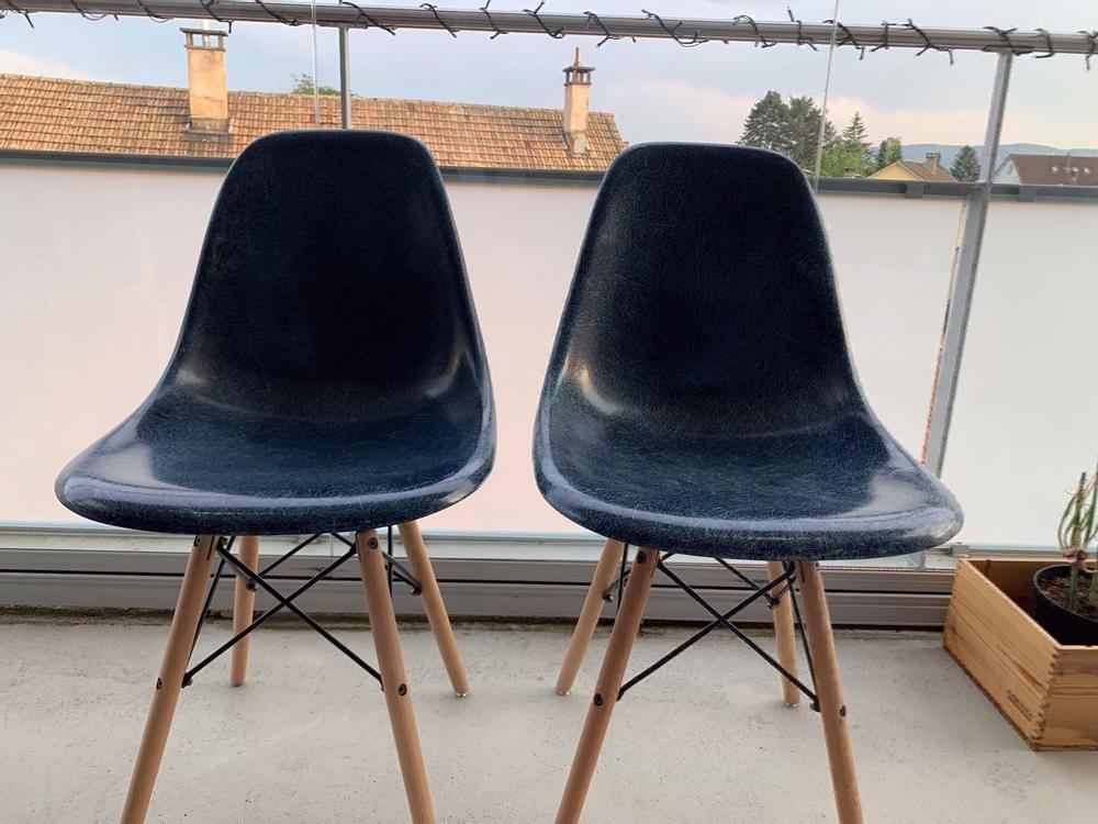 eames navy blue