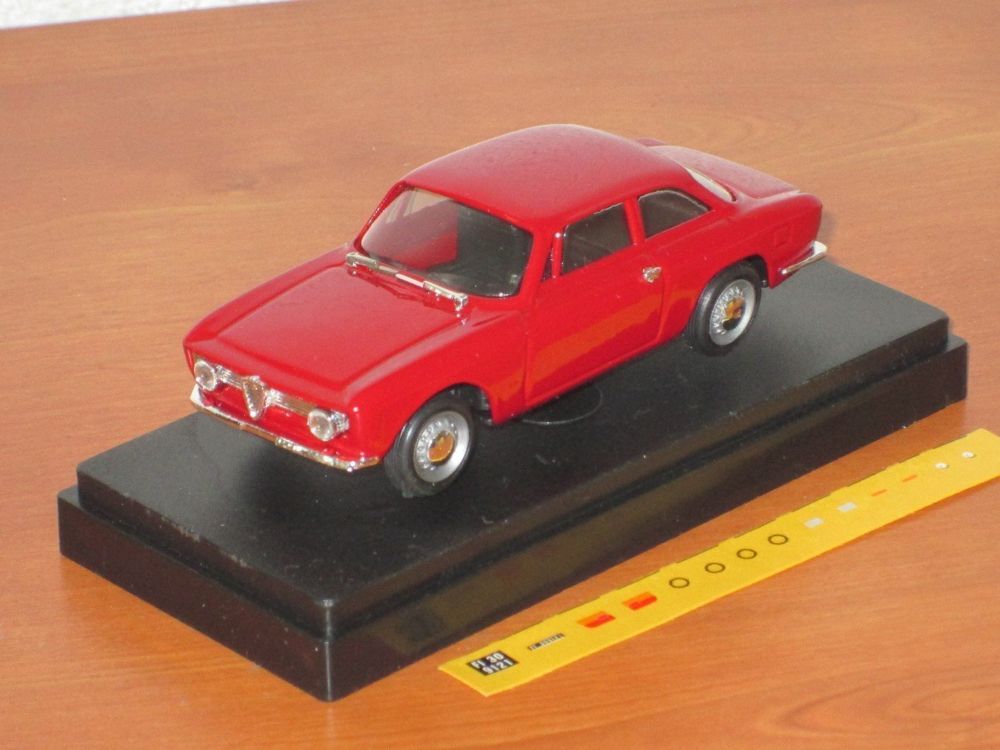 Is this the most underrated casting? . Get ready for a historic race car . Alfa Romeo Giulia Sprint GTA