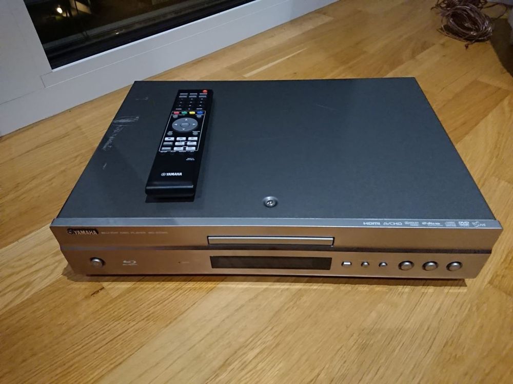 Yamaha BDS1065 BluRay mit 7.1 analog Kaufen auf Ricardo