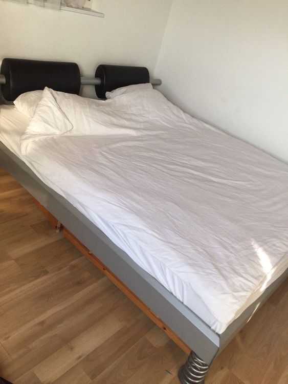 Gut Erhaltenes Bett Zu Verkaufen Kaufen Auf Ricardo