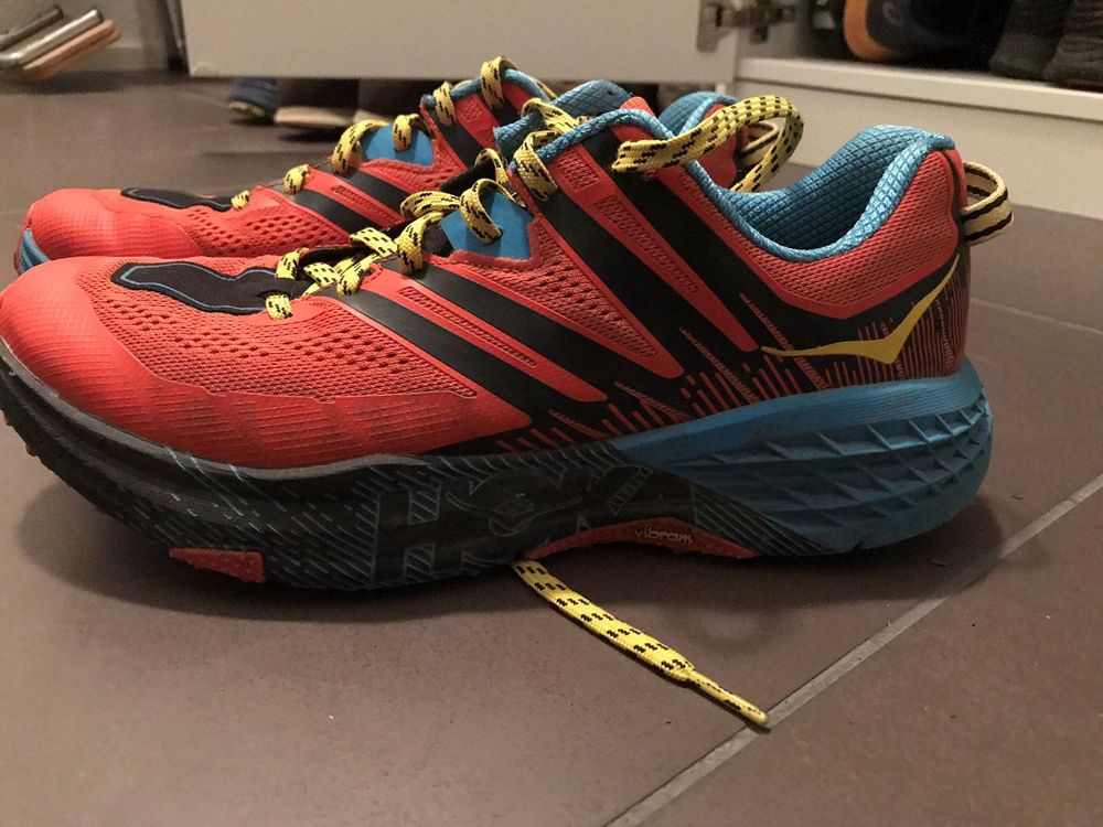hoka one one online shop