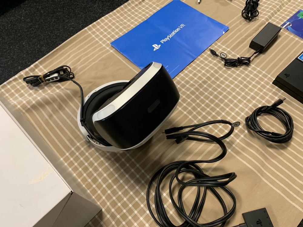 VR Brille inkl. Camera für ps4 | Kaufen auf Ricardo