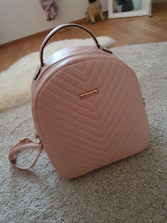 lv pochette metis cena