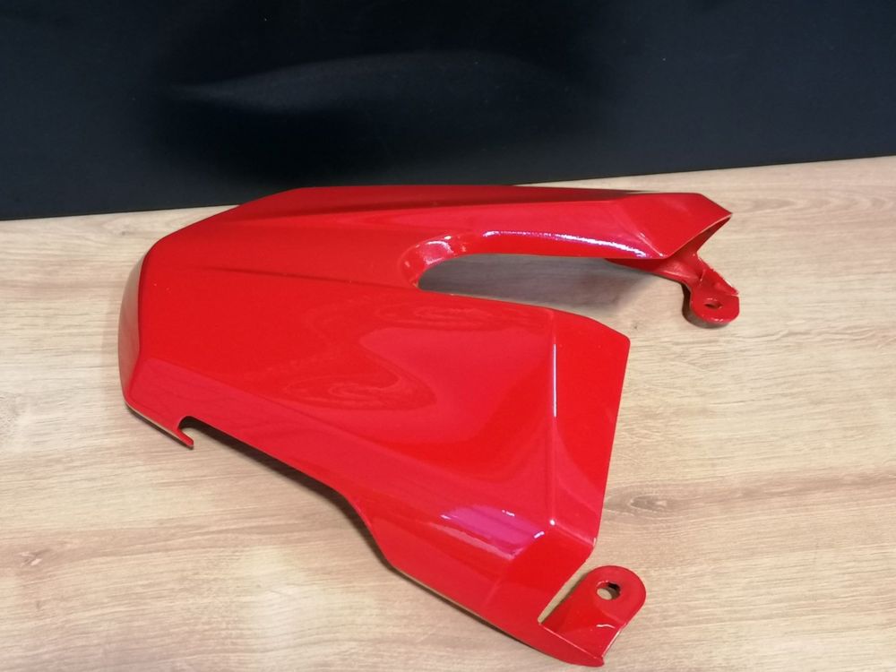 TRIUMPH STREET TRIPLE 675 & R SEAT COWL Kaufen auf Ricardo