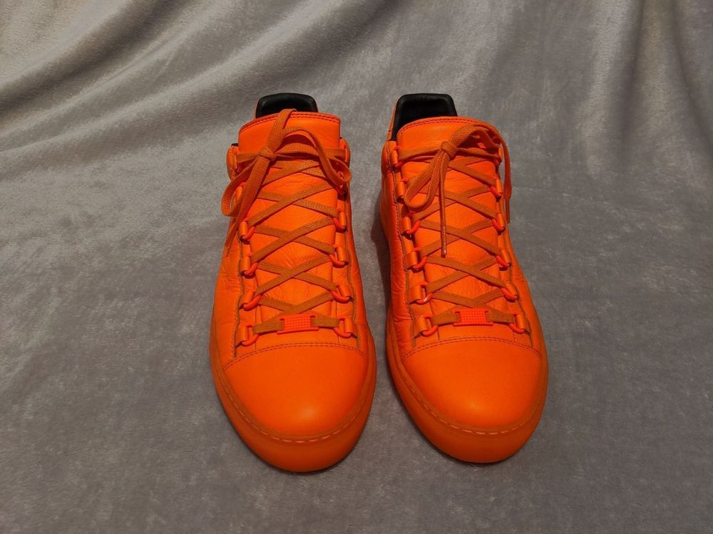 balenciaga arena low orange