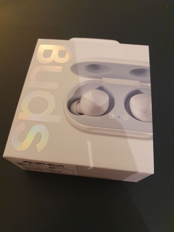 samsung buds white