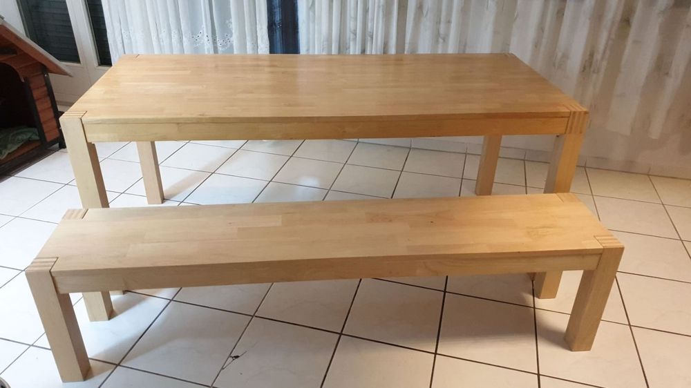 Schöner IKEA Holz Esstisch + einer Bank | Kaufen auf Ricardo