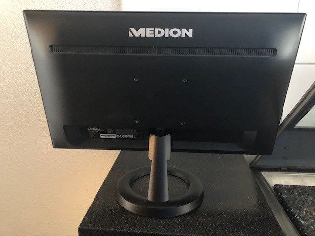 Flachbildschirm für TV oder PC Betrieb kaufen auf ricardo.ch