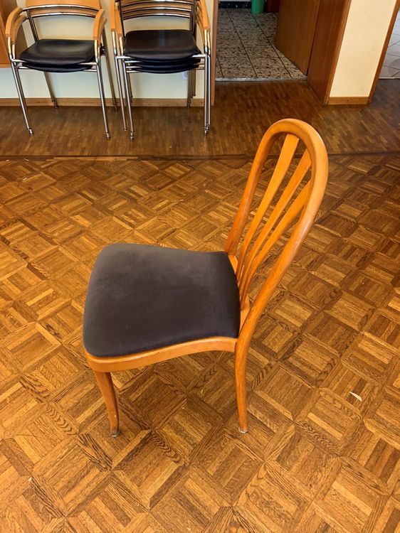 Restaurant Stühle gebraucht 40 Stk kaufen auf Ricardo