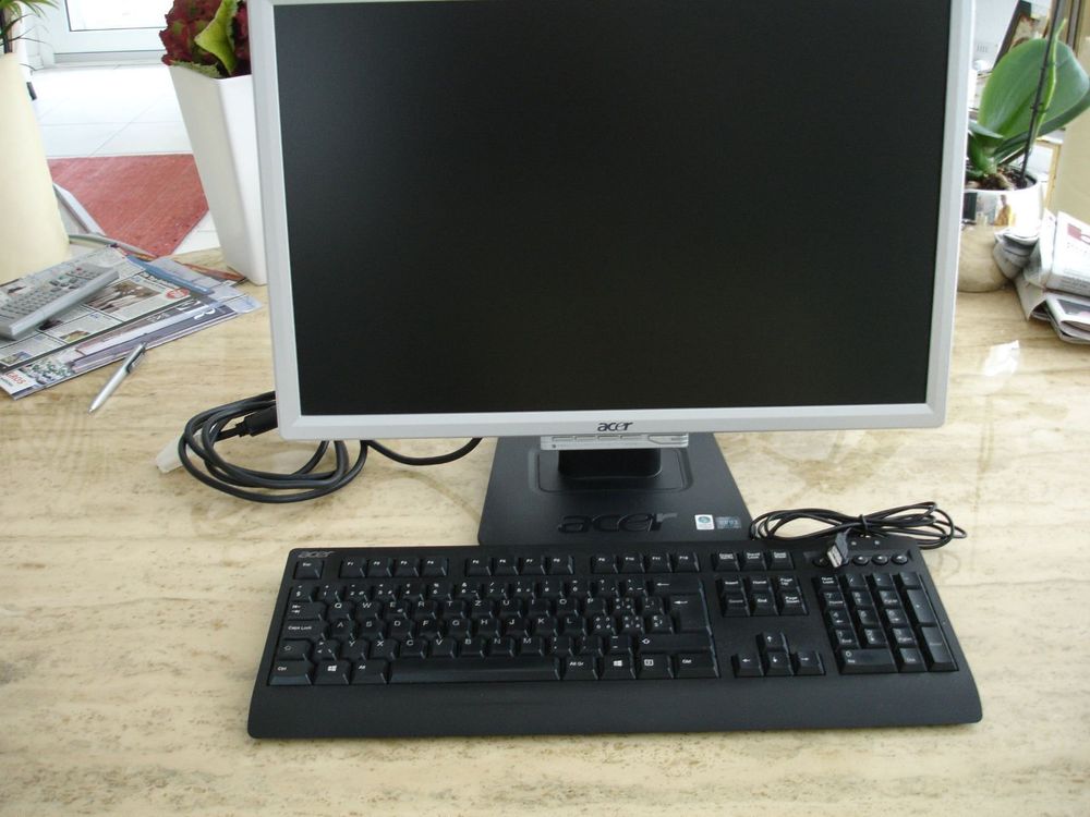 PC Bildschirm mit Tastatur ACER | Kaufen auf Ricardo