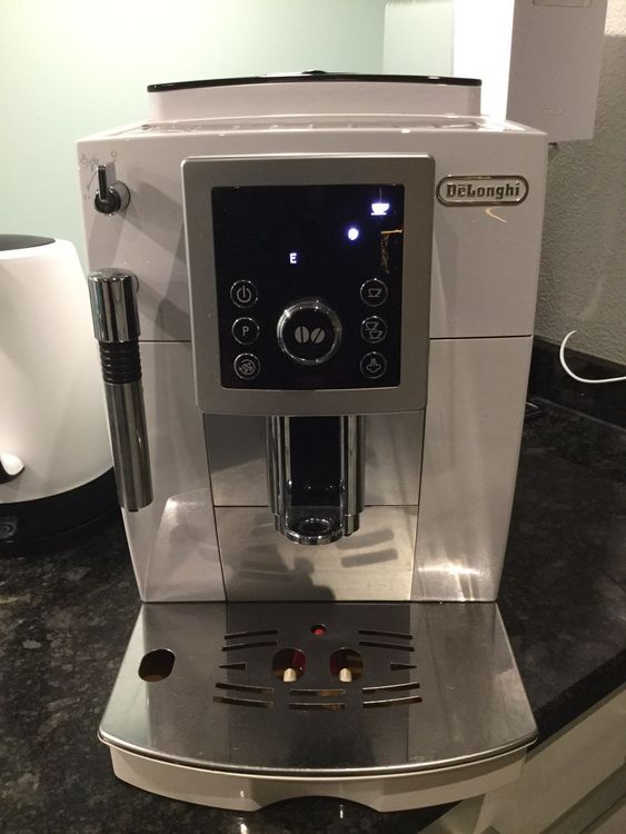 DeLonghi Kaffemaschine ECAM 23.210 Kaufen auf Ricardo