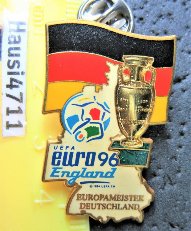 Fussball Football Pin Kaufen auf Ricardo