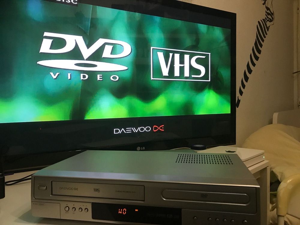 DAEWOO VHS DVD VCD CD MP3 PLAYER Acheter sur Ricardo