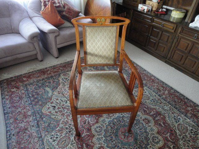 Stuhl kaufen auf Ricardo