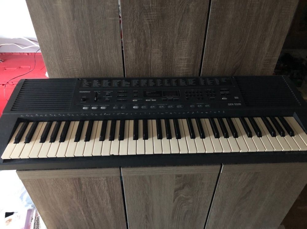 Piano synthétiseur 36 touches Acheter sur Ricardo