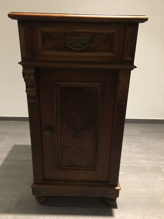 Antike Möbel in Nussbaum kaufen auf Ricardo