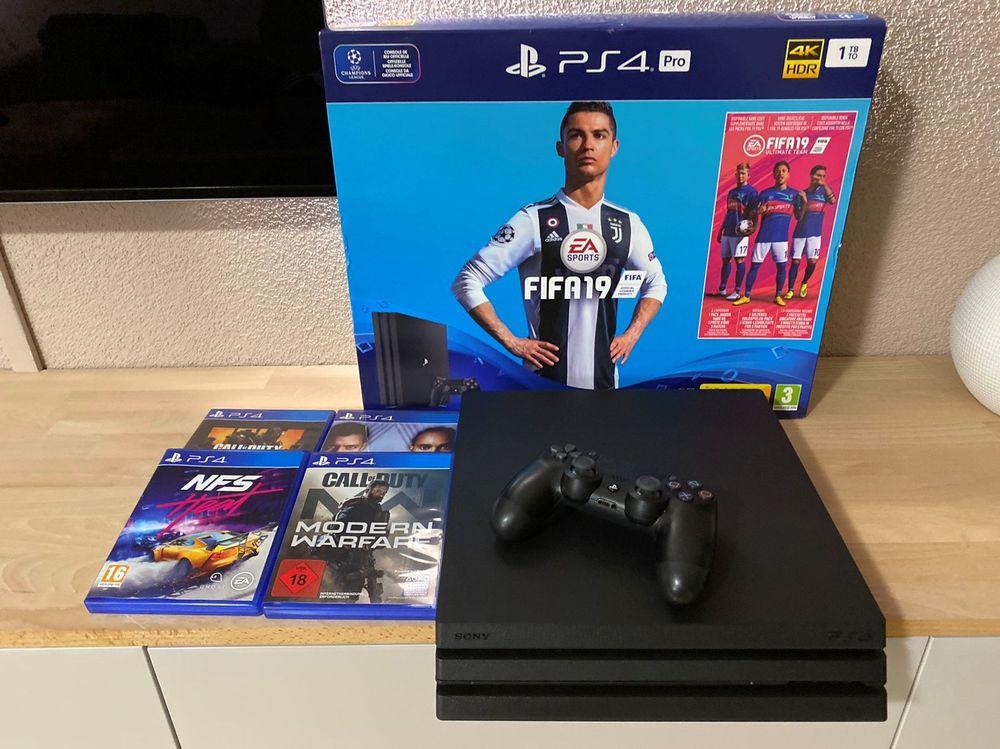 Playstation 4 Pro + 4 Spiele ||||||| | Kaufen auf Ricardo