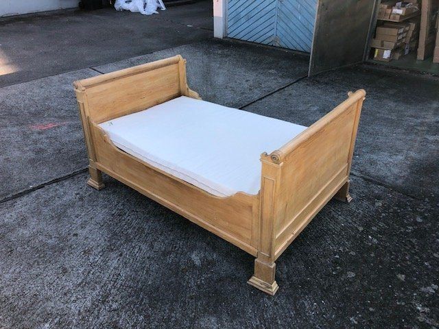 Antikes Bett Kaufen Auf Ricardo