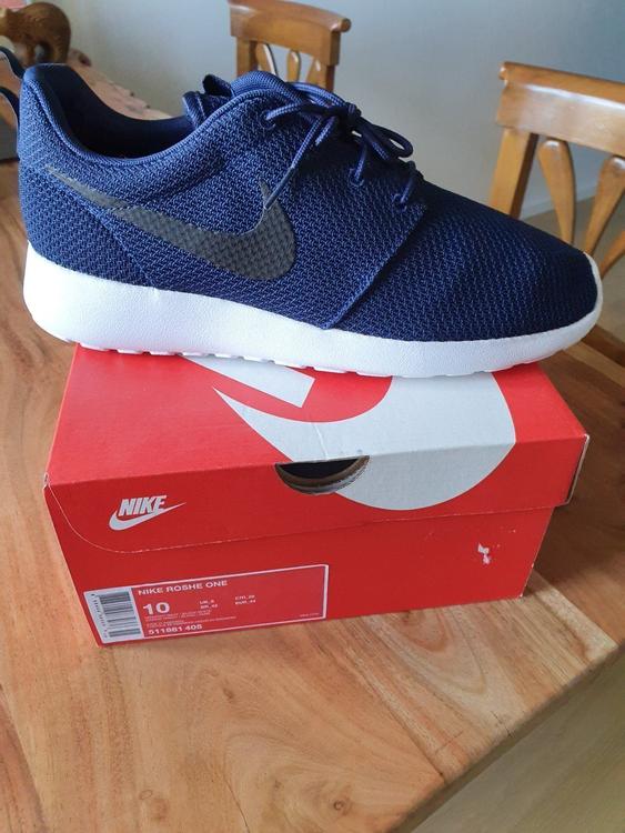 nike roshe 44