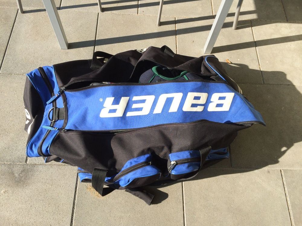 Eishockey Ausrüstung inkl. Sporttasche | Kaufen auf Ricardo