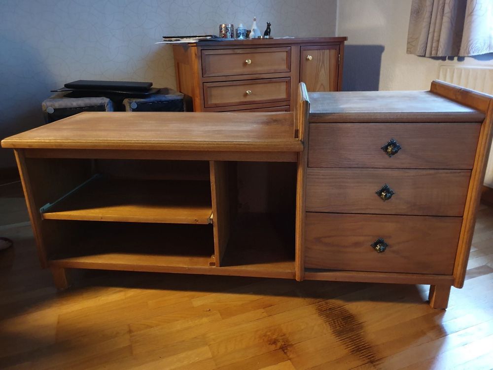 TV Möbel mit Schubladen aus massiv Eiche | Kaufen auf Ricardo