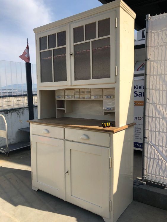 Küchenschrank mit Keramik-Einsätzen kaufen auf Ricardo