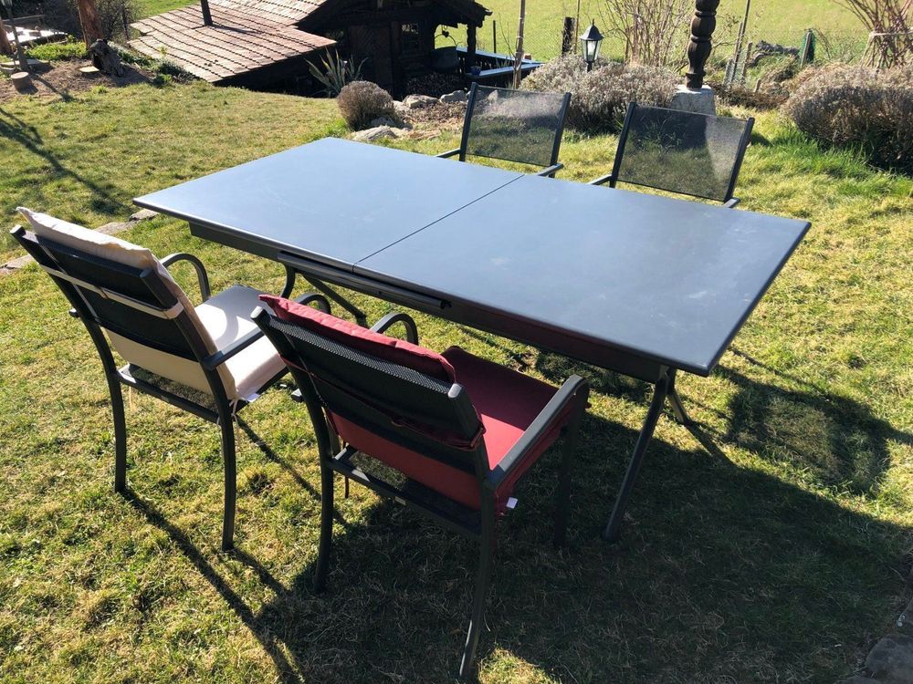 Grosser ausziehbarer Gartentisch | Kaufen auf Ricardo