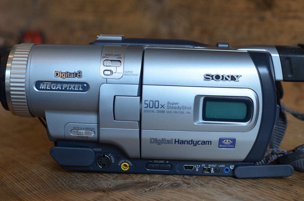 Sony Camcorder DCRTRV730 E Kaufen auf Ricardo