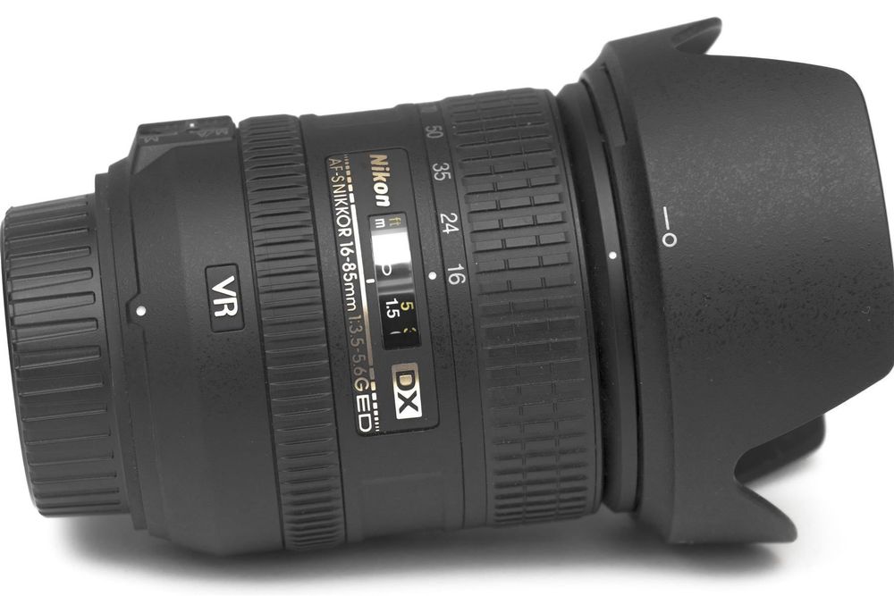 AF-S DX NIKKOR 16-85mm f/3.5-5.6G ED VR - レンズ(ズーム)