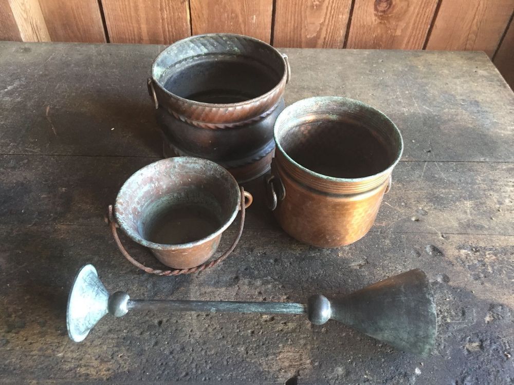 Antike Kupfer Übertöpfe/Blumentöpfe kaufen auf Ricardo