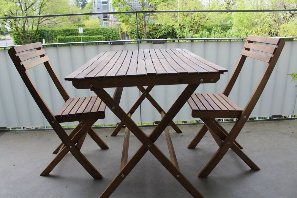 Gartentisch mit 2 Stühlen Holz kaufen auf Ricardo